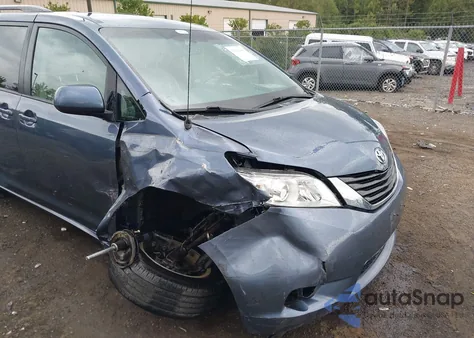 2014 Toyota Sienna Le V6 8 Passenger from USA, damaged, VIN 5TDKK3DC7ES499585